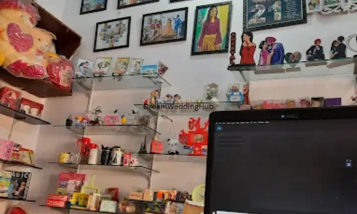 Parvati Print And Gift Gallery